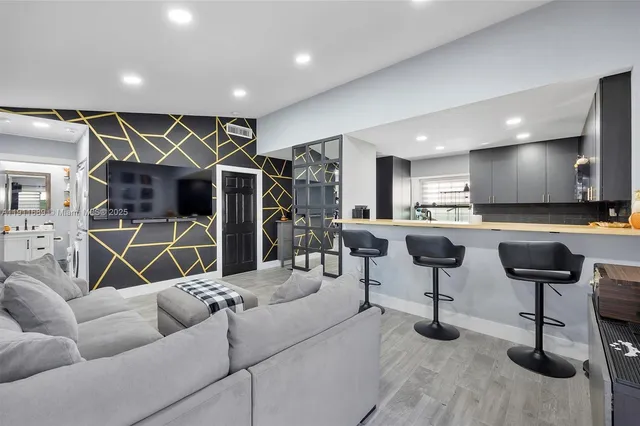 $2,400 | 13713 Southwest 149th Cir Lane, Unit 455, Miami, FL 33186