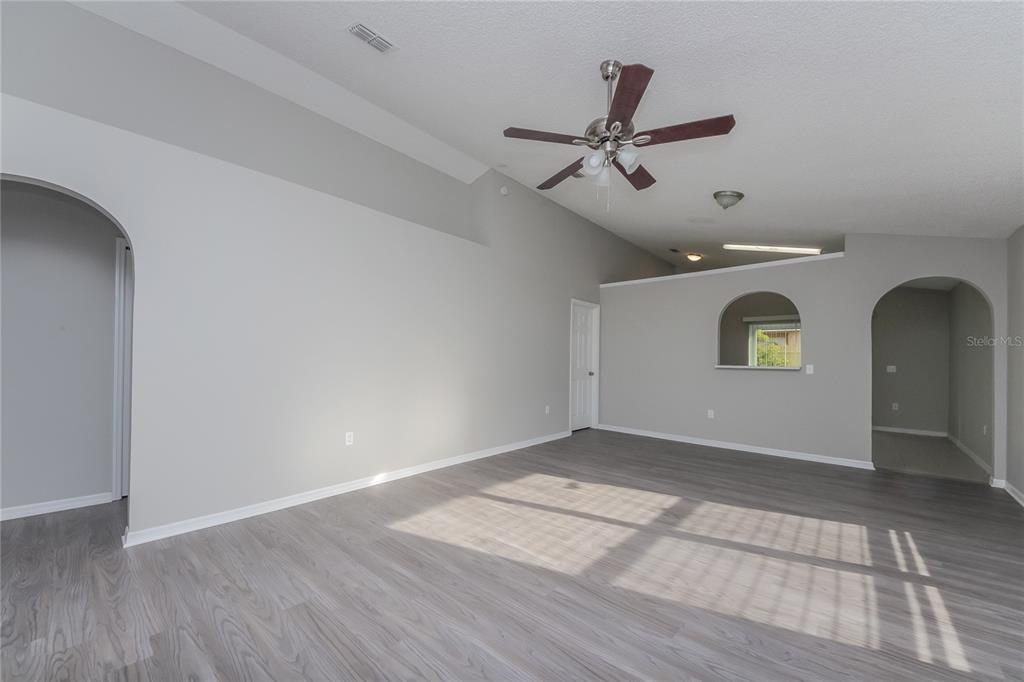 5624 New Cambridge Road Orlando, FL 32810 - Photo 5 of 16