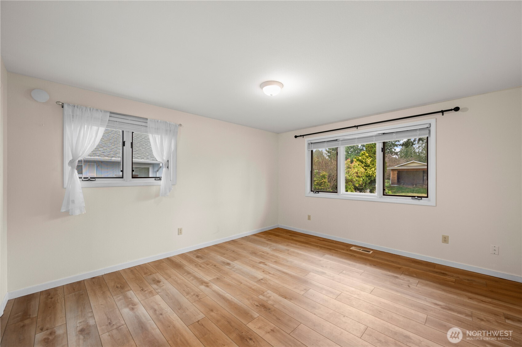 314 Dungeness Meadows Sequim, WA 98382 - Photo 14 of 36