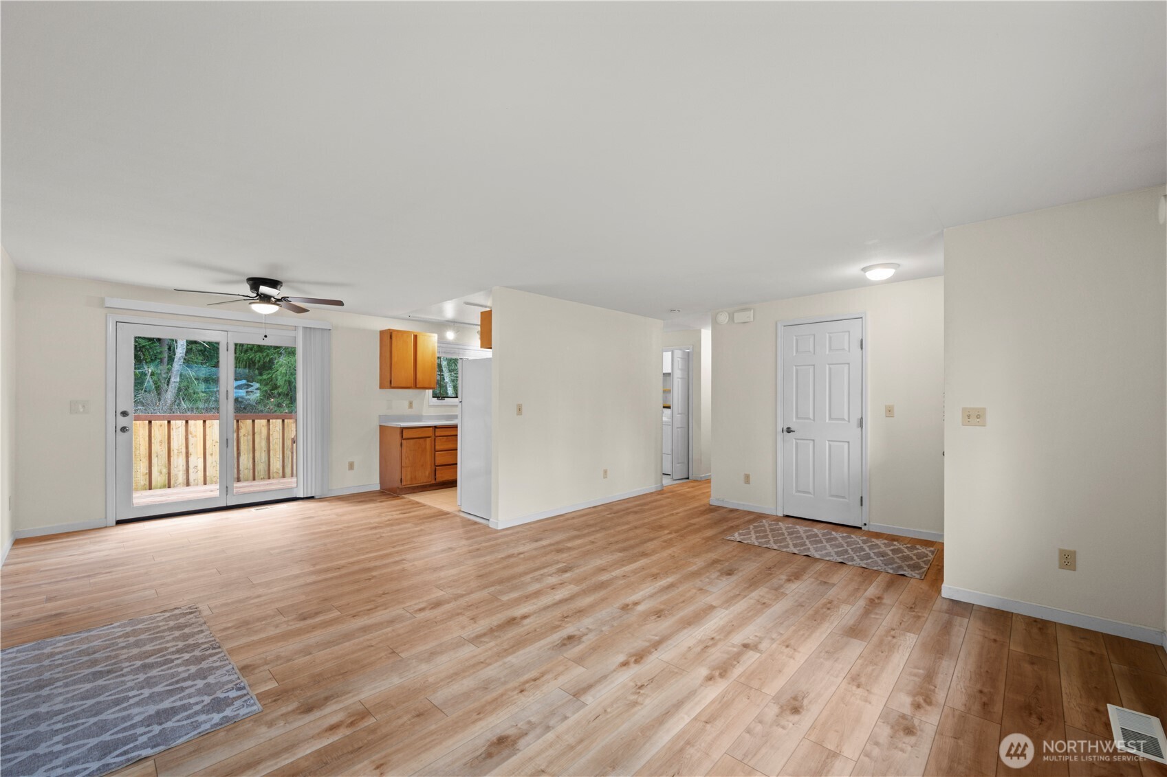 314 Dungeness Meadows Sequim, WA 98382 - Photo 6 of 36