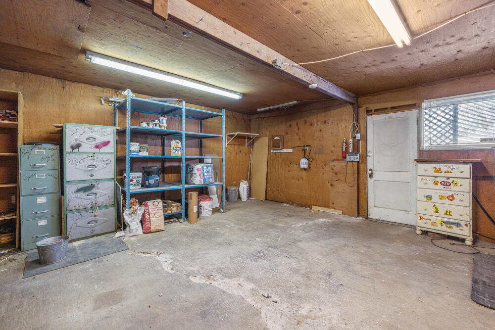 1633 Division Street Klamath Falls, OR 97601 - Photo 57 of 69 1633DivisionSt-29