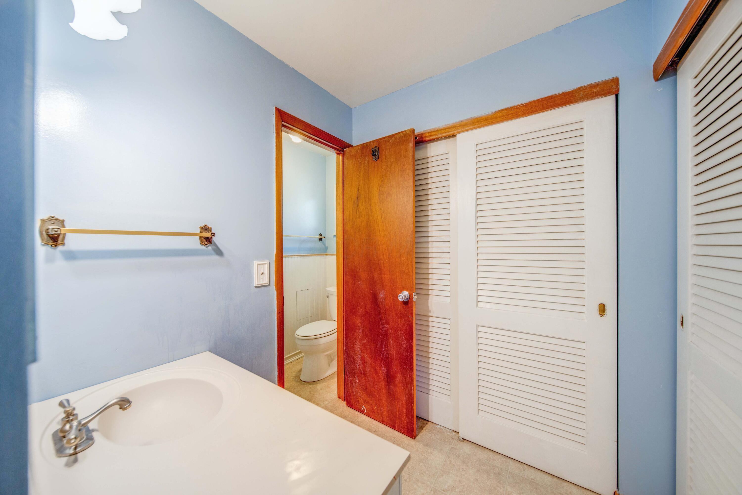 5546 Redwood Road Columbus, OH 43229 - Photo 32 of 66 32-print-A7400047_8_9