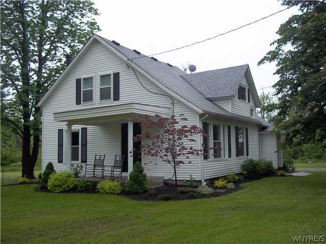 7670 Decker Road Evans, NY 14047 - Photo 1 of 1 Exterior Front