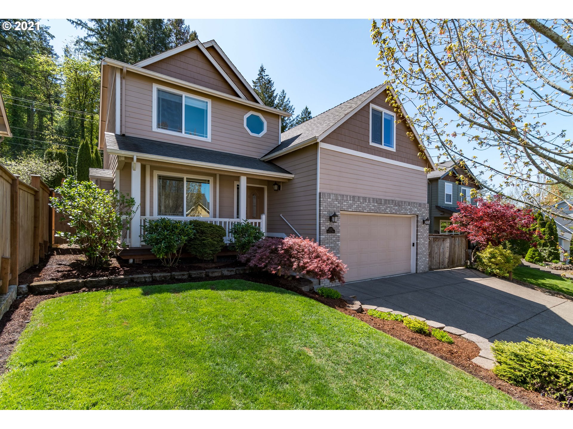 3327 Ambleside Drive Springfield, OR 97477 - Photo 1 of 32