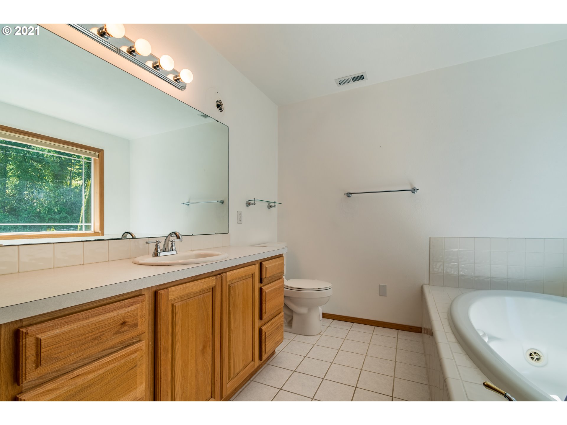 3327 Ambleside Drive Springfield, OR 97477 - Photo 20 of 32