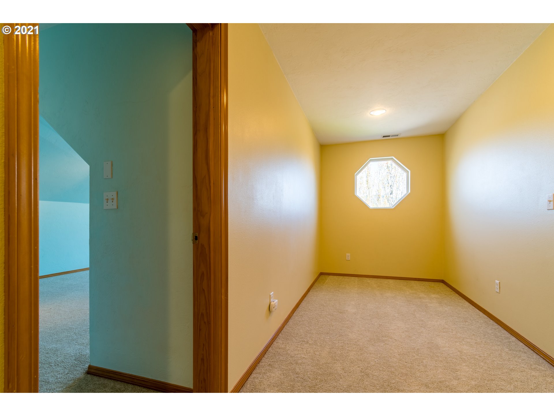 3327 Ambleside Drive Springfield, OR 97477 - Photo 22 of 32