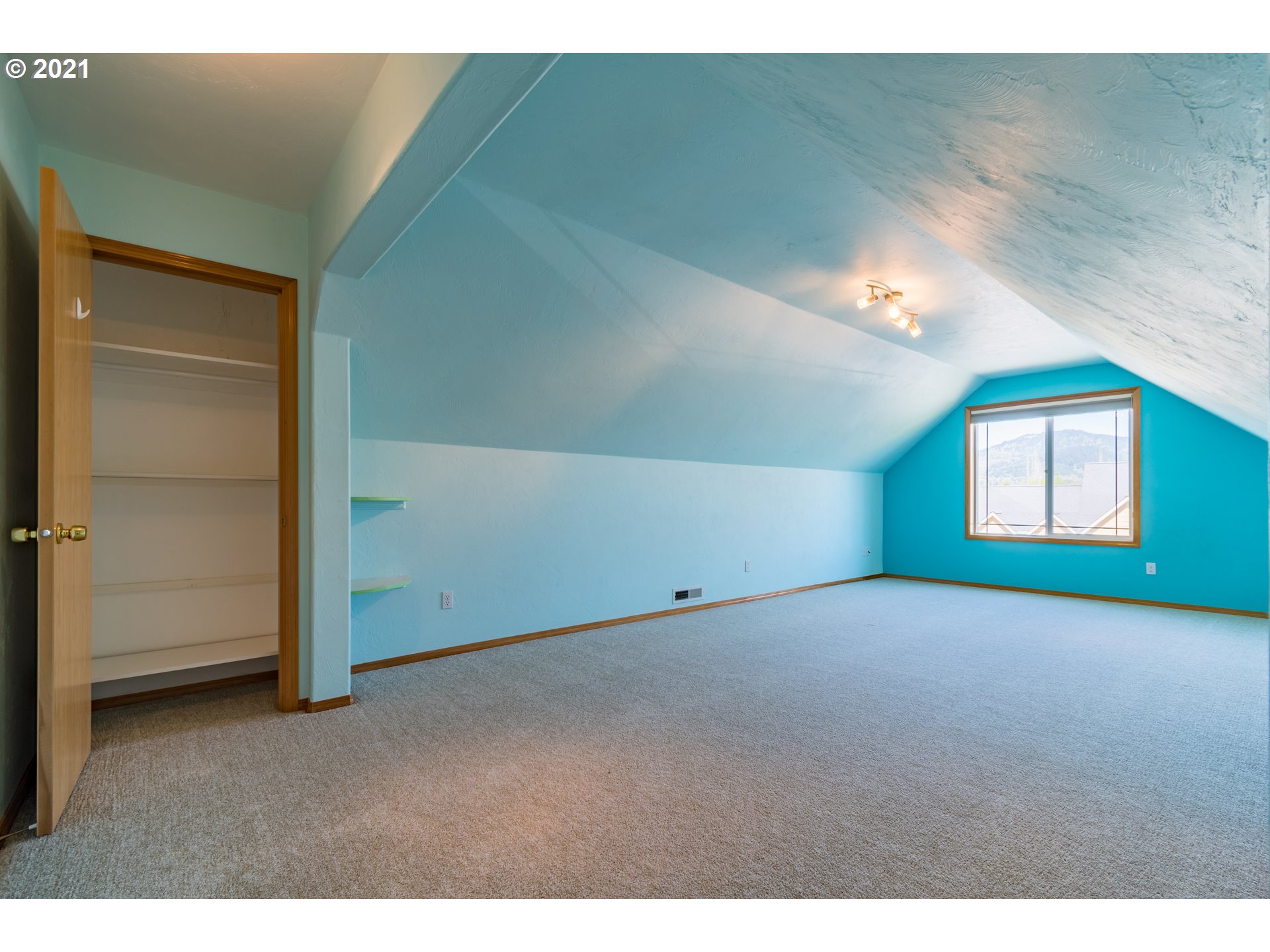 3327 Ambleside Drive Springfield, OR 97477 - Photo 23 of 32