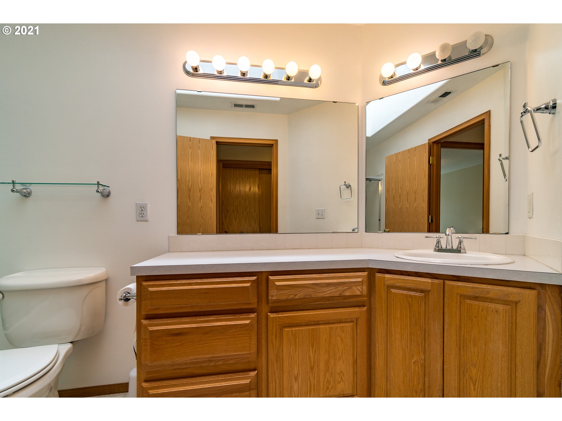 3327 Ambleside Drive Springfield, OR 97477 - Photo 26 of 32