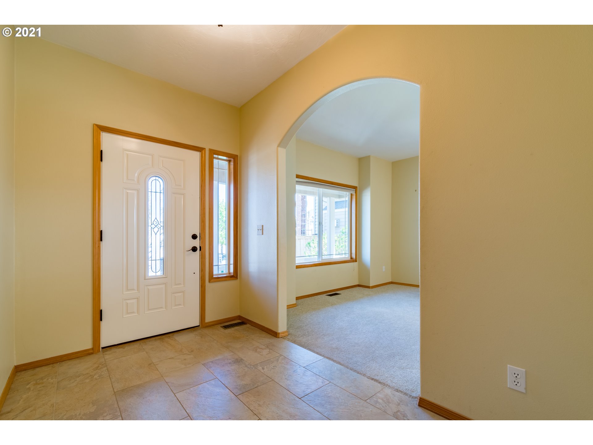 3327 Ambleside Drive Springfield, OR 97477 - Photo 4 of 32