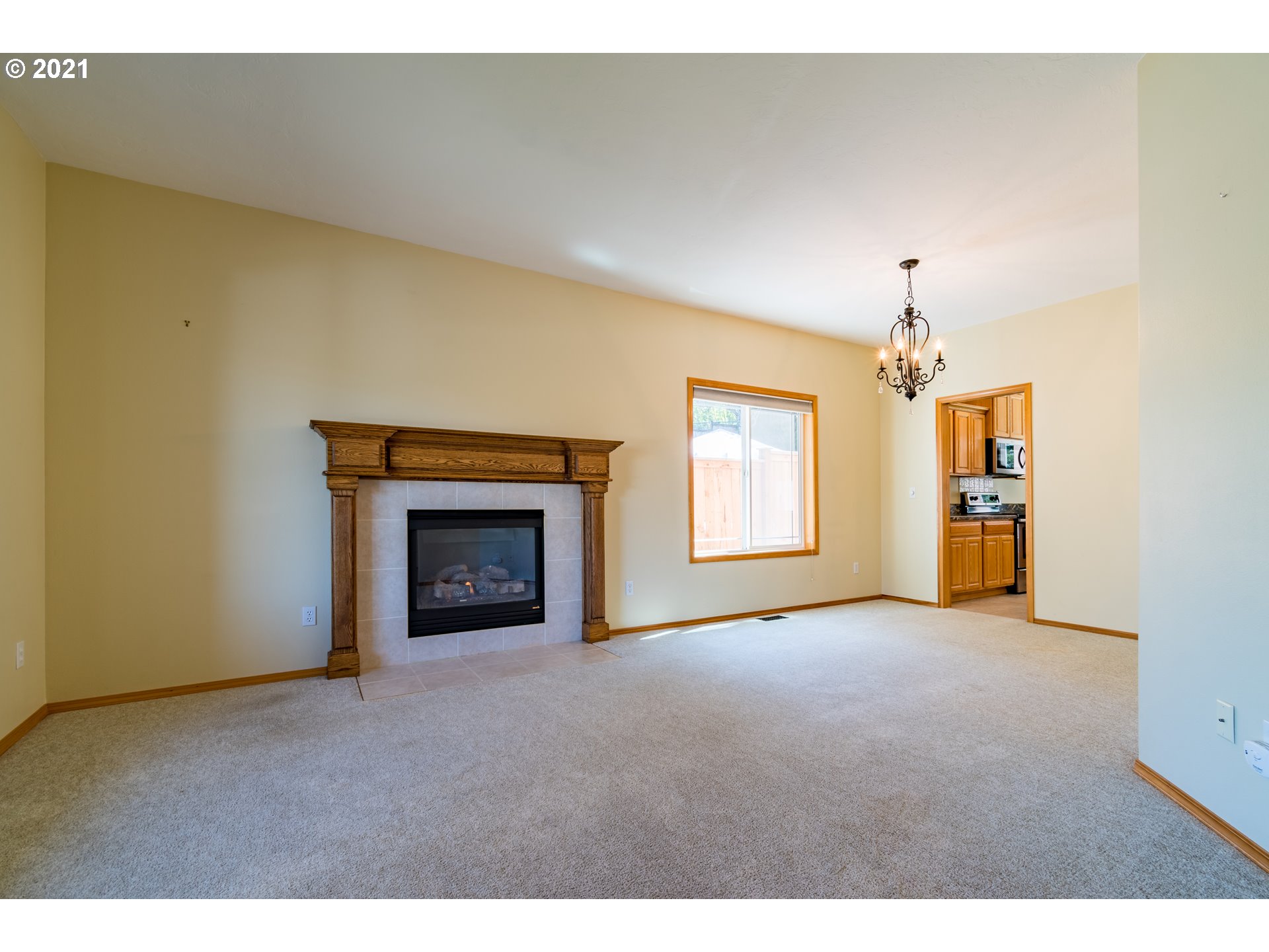 3327 Ambleside Drive Springfield, OR 97477 - Photo 5 of 32