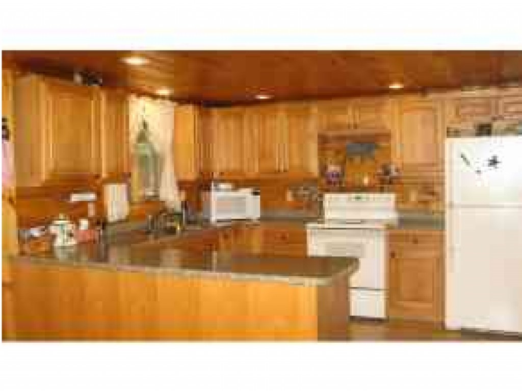 83 Pine Valley Road Bethlehem, NH 03574 - Photo 18 of 33