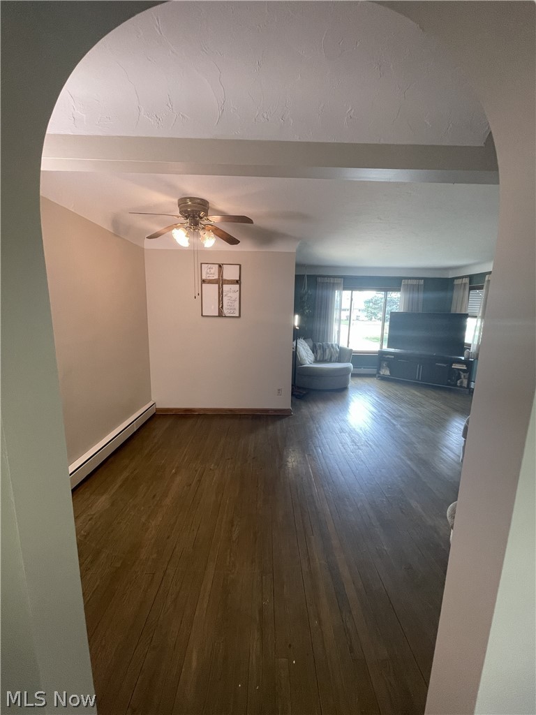 10101 Biddulph Road Cleveland, OH 44144 - Photo 13 of 36