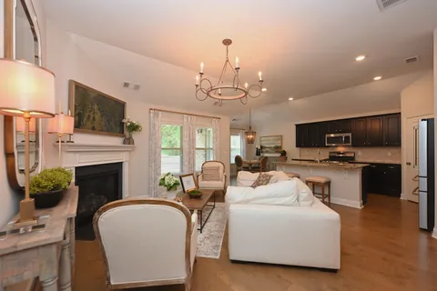 $569,900 | 249 Black Thorn Lane, Gallatin, TN 37066