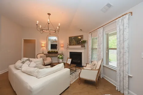 $569,900 | 249 Black Thorn Lane, Gallatin, TN 37066