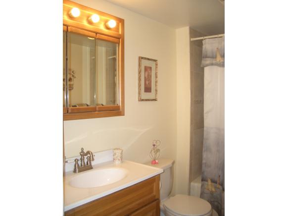 88 Vernon Street Rutland, VT 05701 - Photo 16 of 26