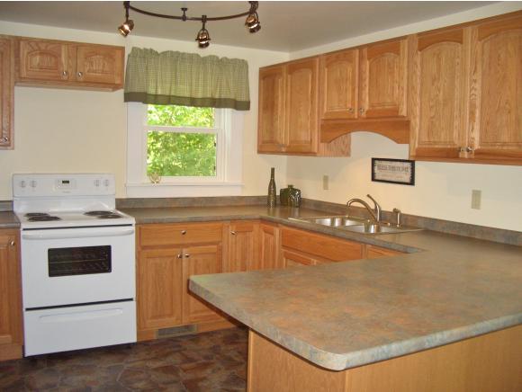 88 Vernon Street Rutland, VT 05701 - Photo 3 of 26