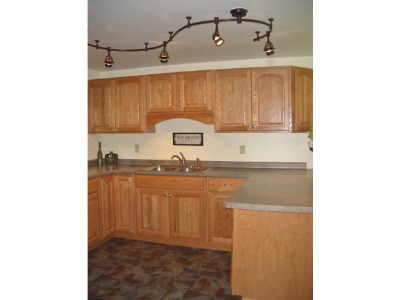 88 Vernon Street Rutland, VT 05701 - Photo 4 of 26