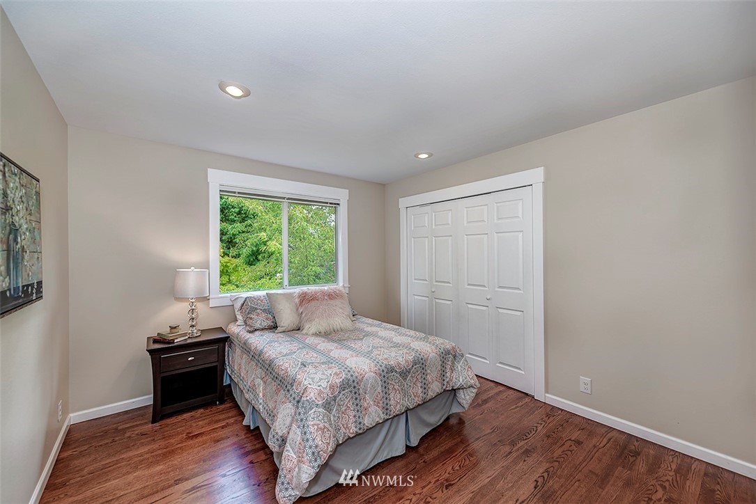 9132 Northeast 151st Street Bothell, WA 98011 - Photo 16 of 24