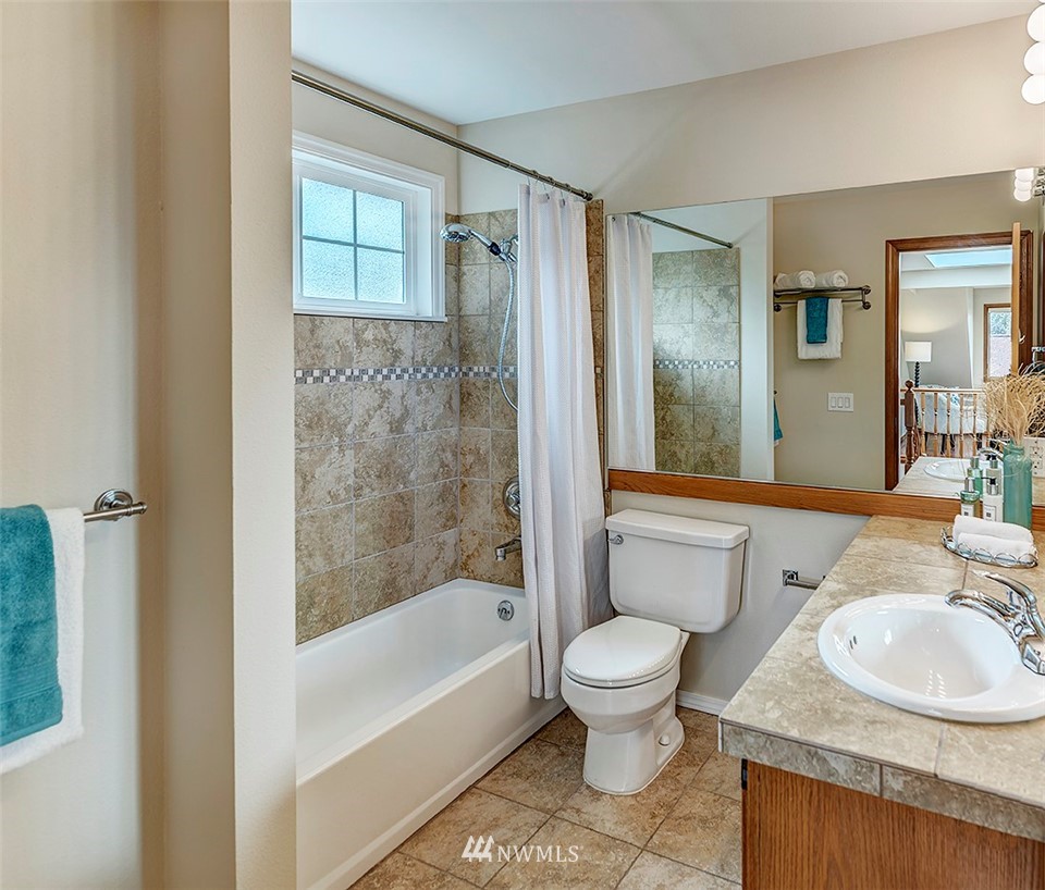 9132 Northeast 151st Street Bothell, WA 98011 - Photo 18 of 24