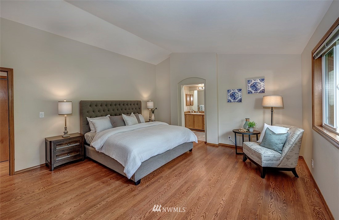 9132 Northeast 151st Street Bothell, WA 98011 - Photo 20 of 24