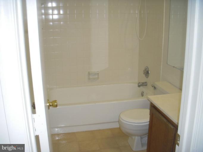 5 Normandy Square Court, Unit 1E Silver Spring, MD 20906 - Photo 1 of 15 Bath