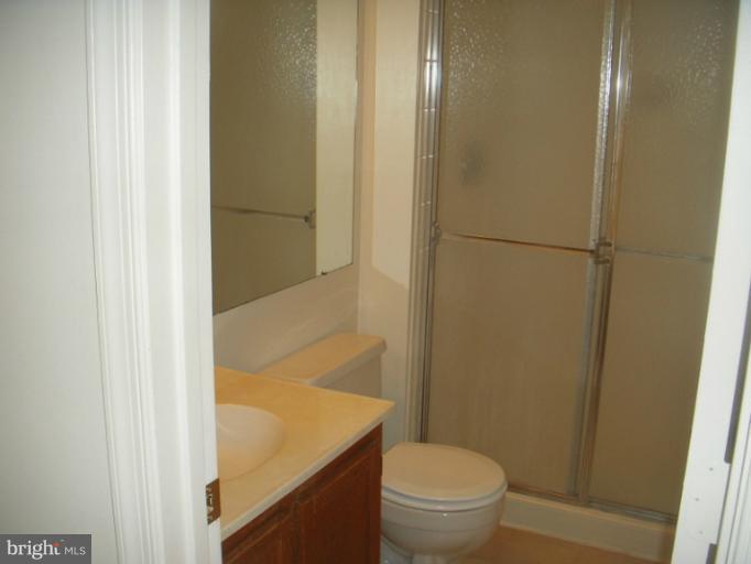 5 Normandy Square Court, Unit 1E Silver Spring, MD 20906 - Photo 12 of 15 Bath (Master)
