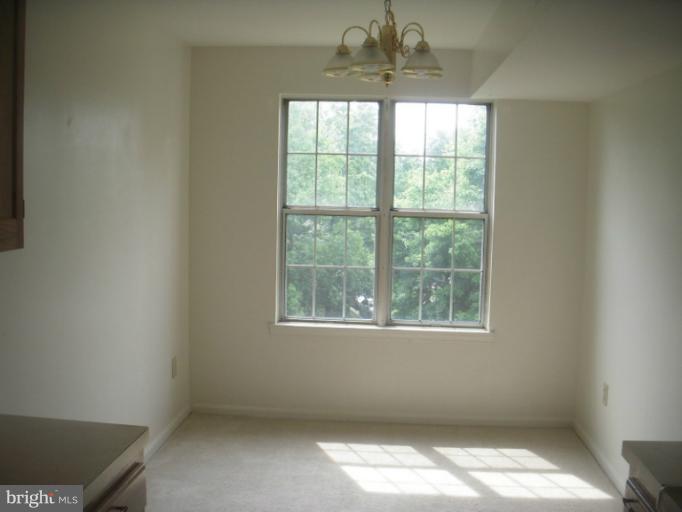 5 Normandy Square Court, Unit 1E Silver Spring, MD 20906 - Photo 6 of 15 Kitchen