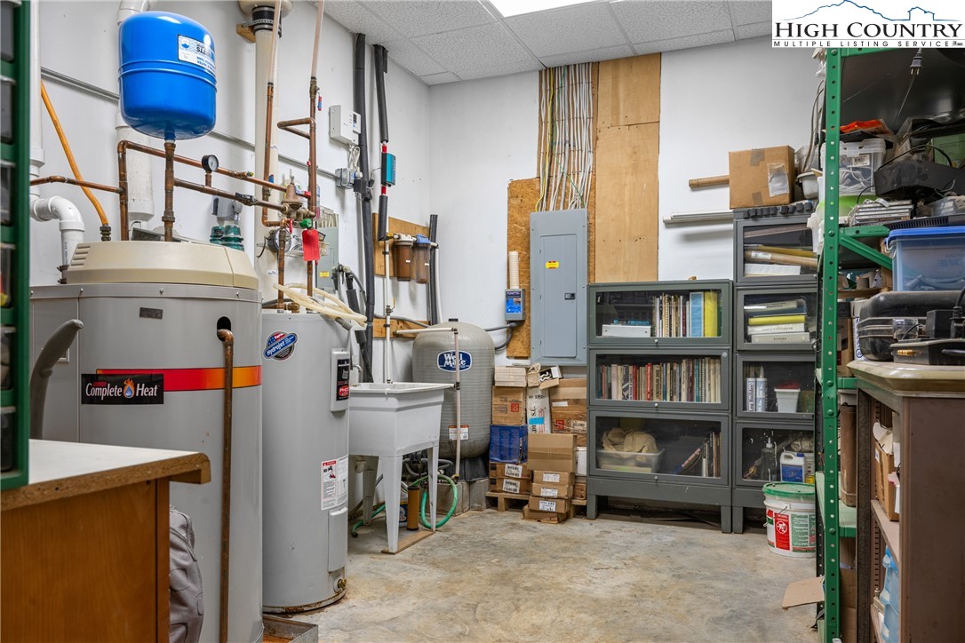 286 B Howell Road Lansing, NC 28643 - Photo 32 of 47