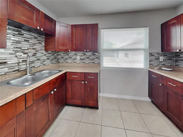 $2,399 | Undisclosed Address, Tampa, FL 33604