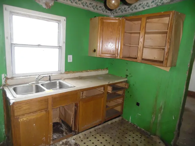 $29,900 | 112 Lincoln Court, Jackson, MI 49203