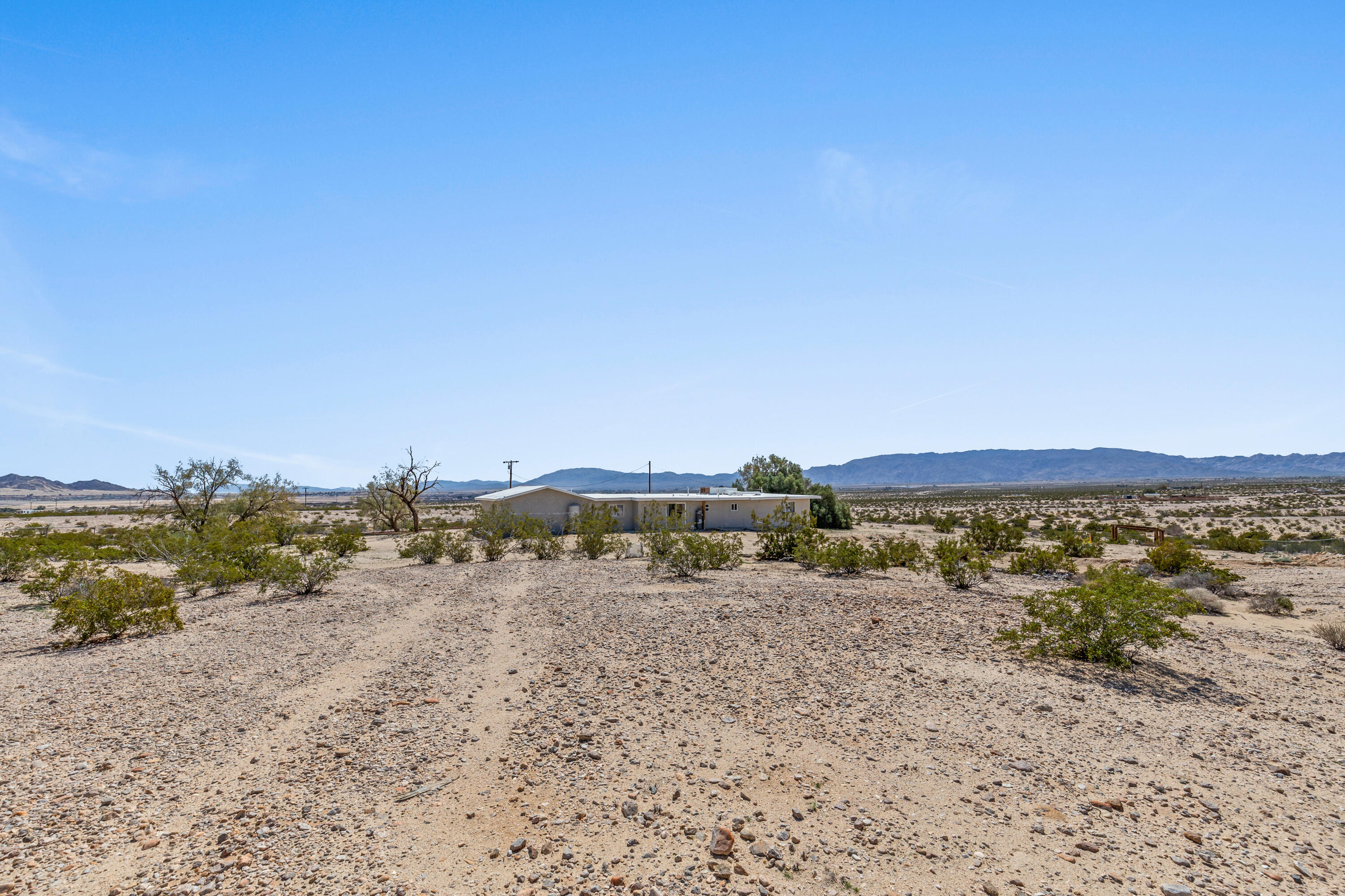 1284 Mac Rae Road Twentynine Palms, CA 92277 - Photo 20 of 20 Rear