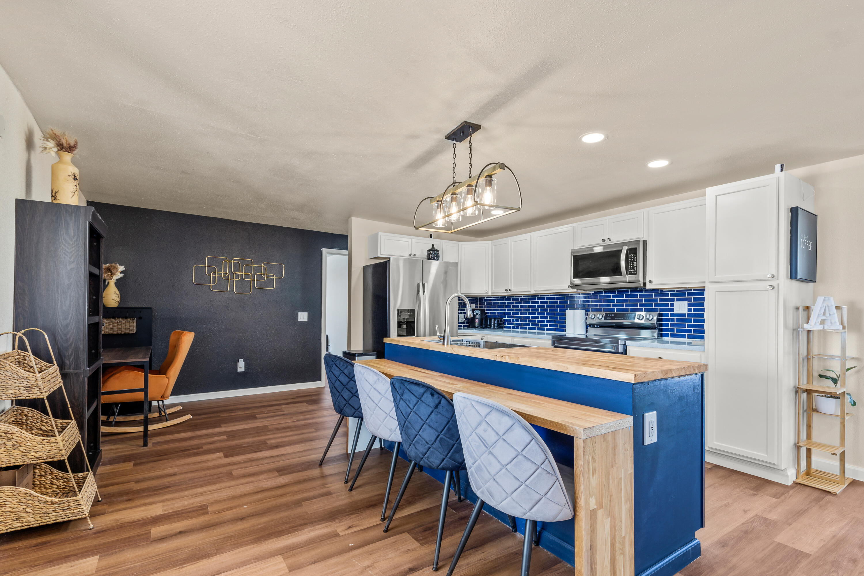 1284 Mac Rae Road Twentynine Palms, CA 92277 - Photo 2 of 20 Kitchen2
