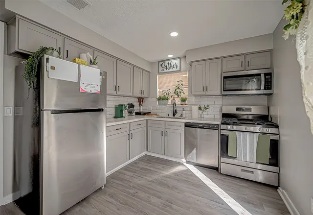 $319,900 | 1410 Edward Drive, South Houston, TX 77587