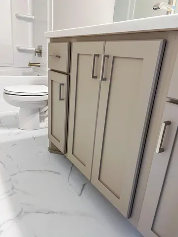 $393,713 | 6722 Mdw Vw Drive South, Fargo, ND 58104