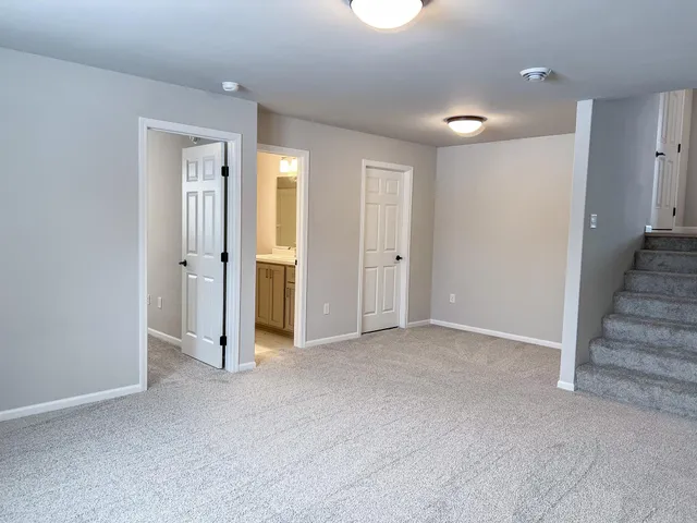 $393,713 | 6722 Mdw Vw Drive South, Fargo, ND 58104