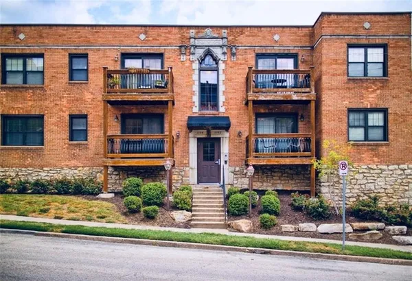 $199,700 | 1108 West 46th Street, Unit 6, Kansas City, MO 64112