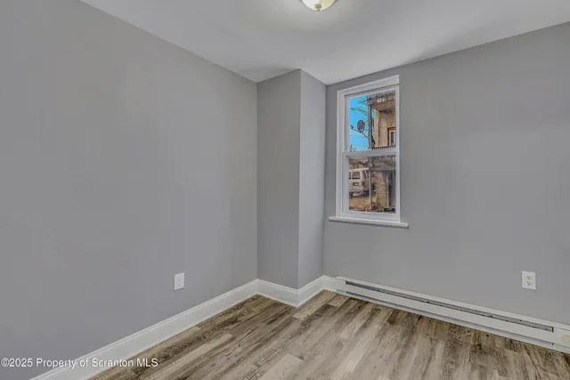 $1,450 | 916 West Linden Street, Unit 1, Scranton, PA 18504