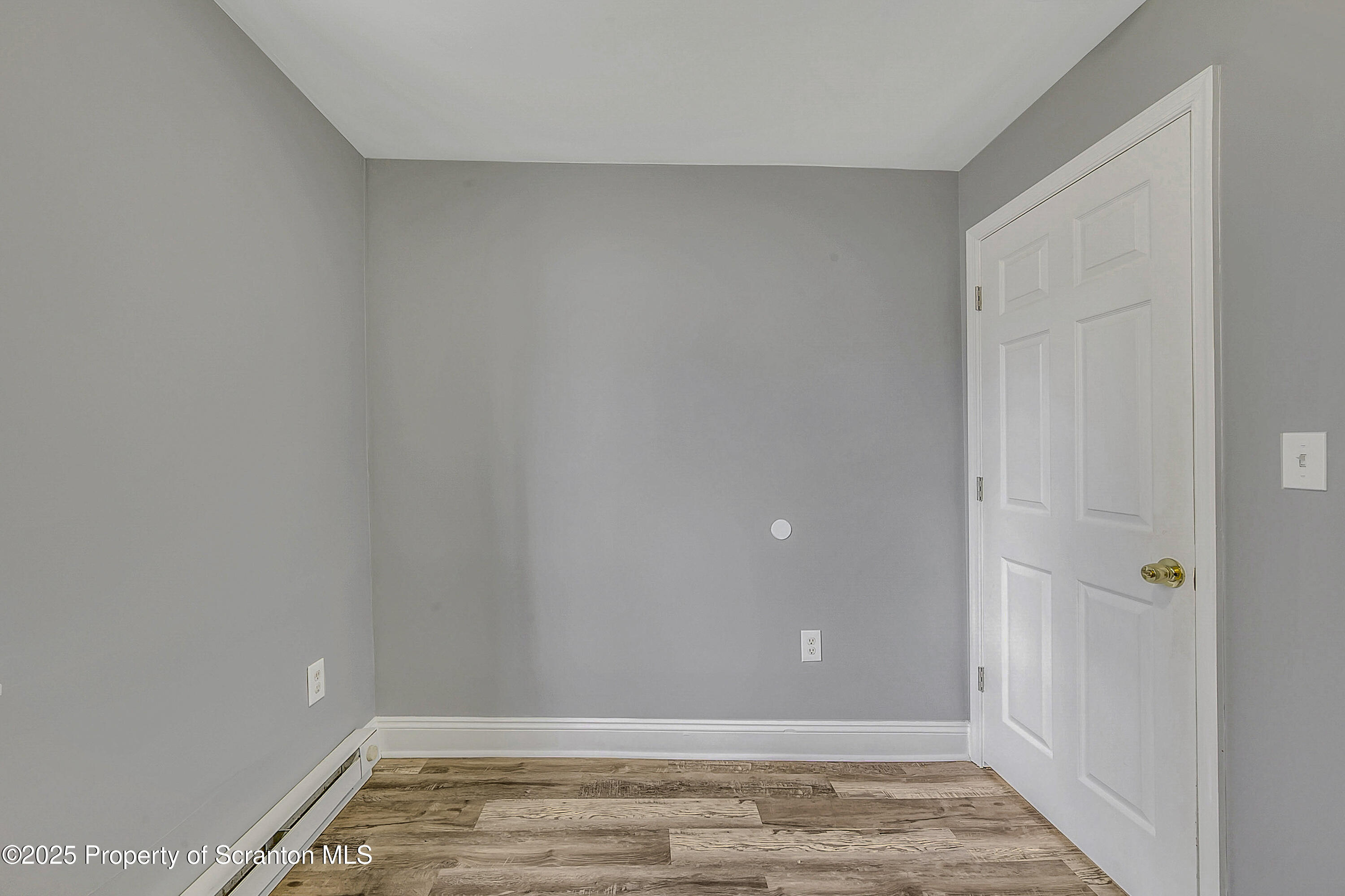 916 West Linden Street, Unit 1 Scranton, PA 18504 - Photo 14 of 19 a view of room
