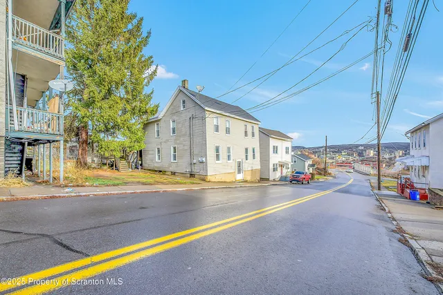 $1,450 | 916 West Linden Street, Unit 1, Scranton, PA 18504