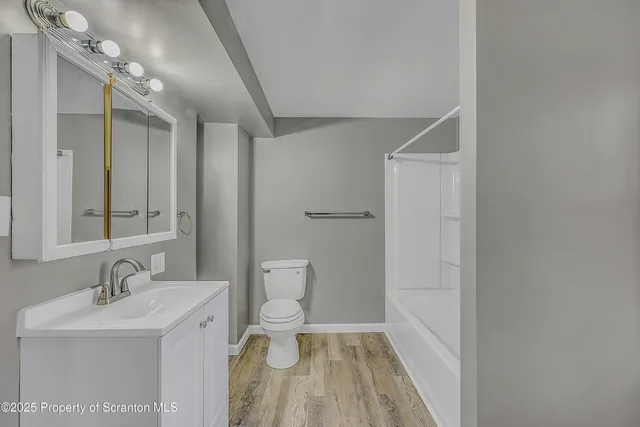 $1,450 | 916 West Linden Street, Unit 1, Scranton, PA 18504