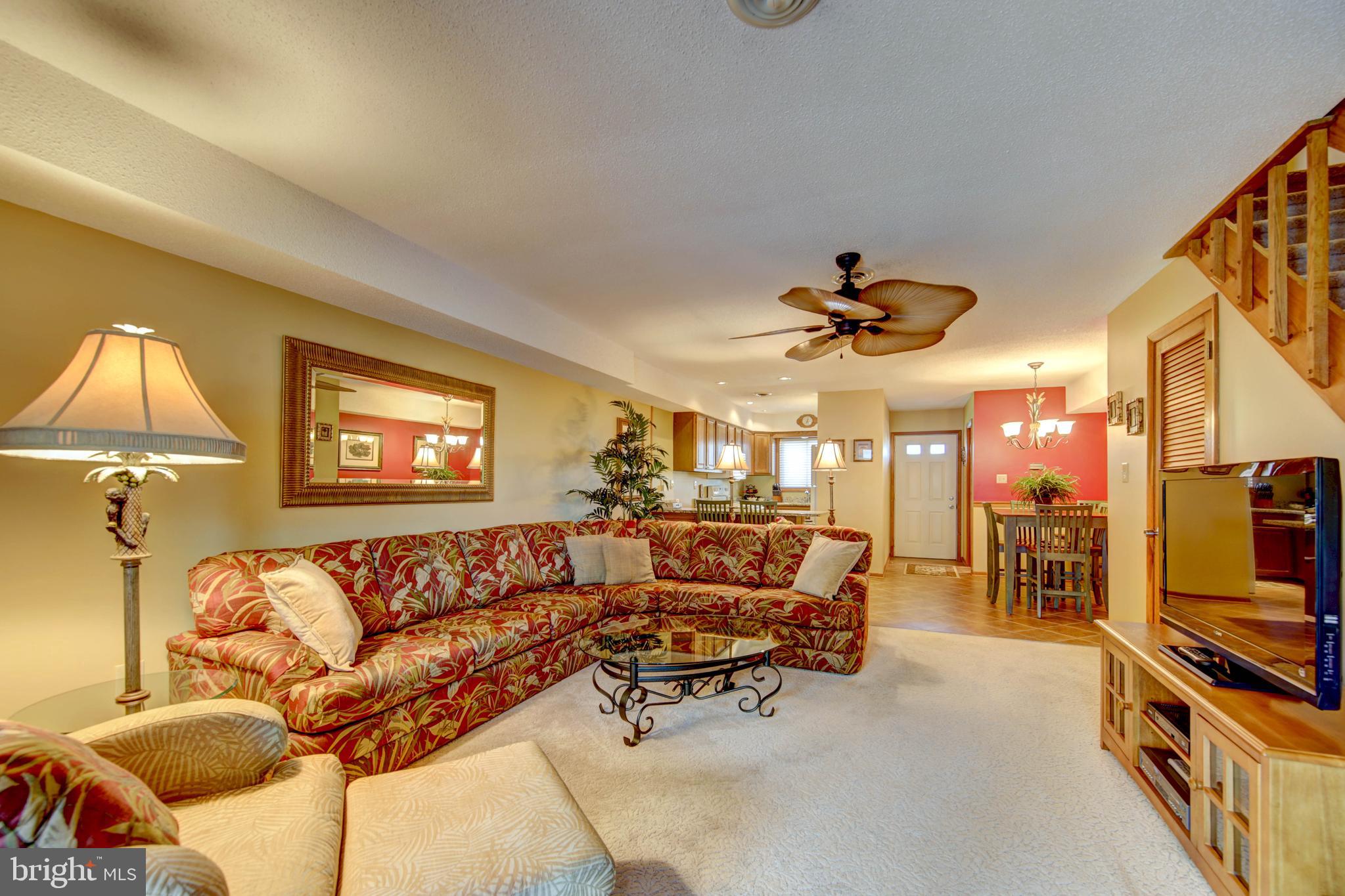 13800 Barge Road, Unit 7 Ocean City, MD 21842 - Photo 14 of 28 Living room