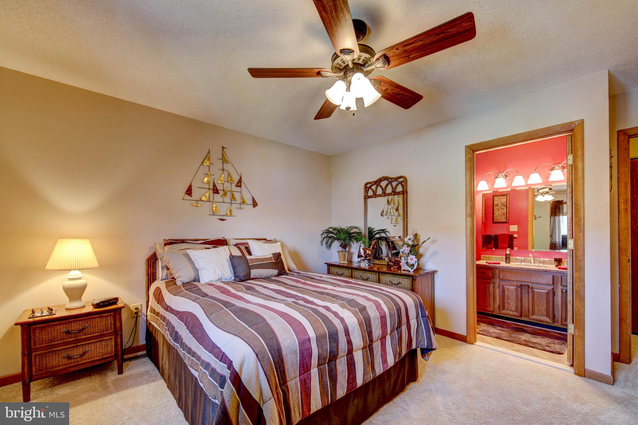 13800 Barge Road, Unit 7 Ocean City, MD 21842 - Photo 21 of 28 2nd Bedroom with private bath
