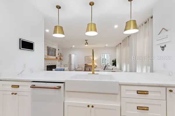 $845,000 | 36 Blue Trail Court, Bluffton, SC 29910