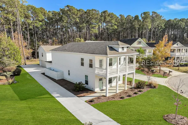 $845,000 | 36 Blue Trail Court, Bluffton, SC 29910