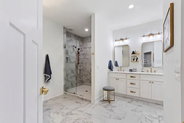 $845,000 | 36 Blue Trail Court, Bluffton, SC 29910