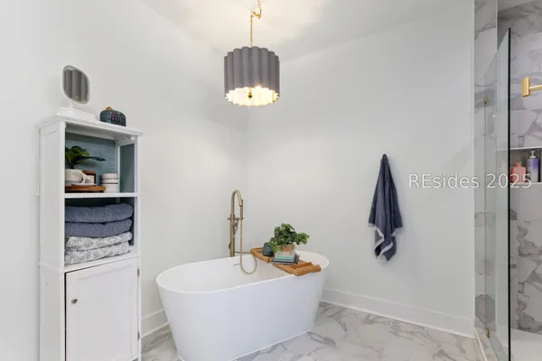 $845,000 | 36 Blue Trail Court, Bluffton, SC 29910