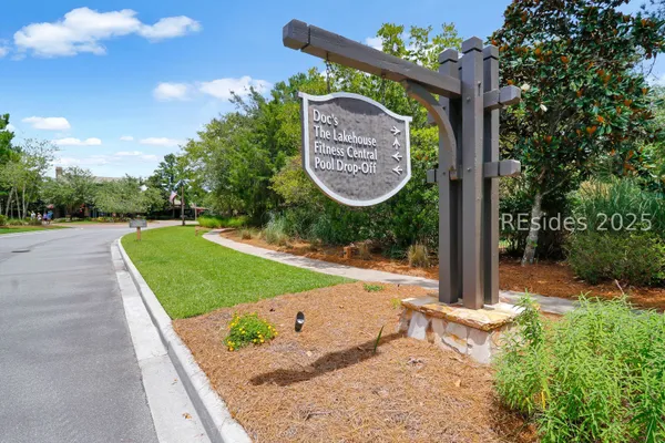 $845,000 | 36 Blue Trail Court, Bluffton, SC 29910