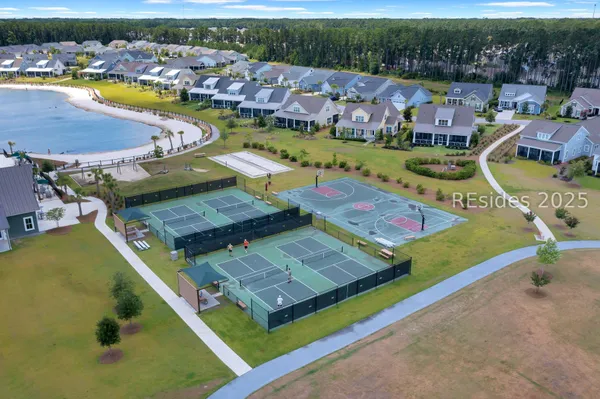 $845,000 | 36 Blue Trail Court, Bluffton, SC 29910