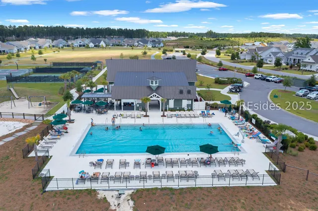 $845,000 | 36 Blue Trail Court, Bluffton, SC 29910