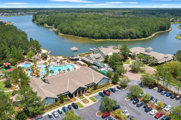 $845,000 | 36 Blue Trail Court, Bluffton, SC 29910